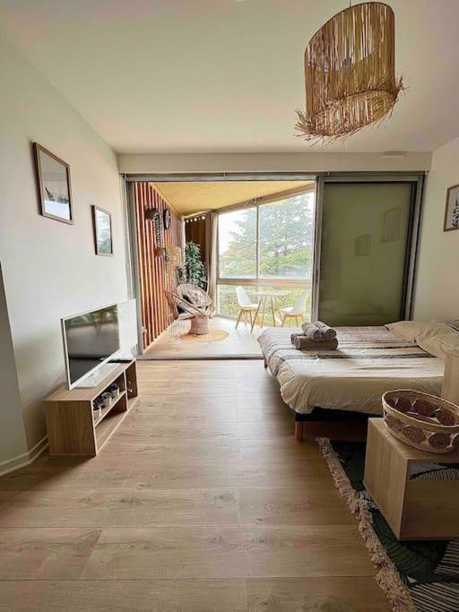 The Jungle Studio, Loggia & Parking Dans Residence โรม็อง-ซูร์-อีแซร์ ภายนอก รูปภาพ