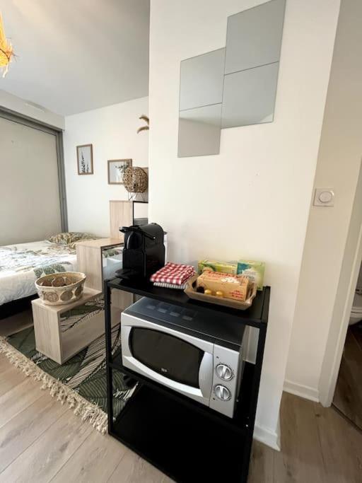 The Jungle Studio, Loggia & Parking Dans Residence โรม็อง-ซูร์-อีแซร์ ภายนอก รูปภาพ